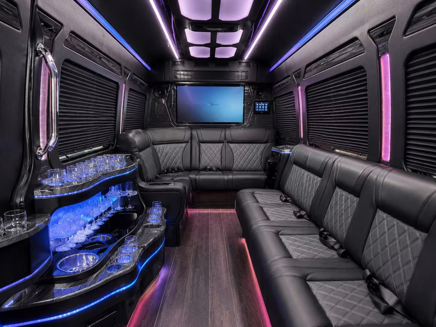 santa clarita group transportation to six flags and race days