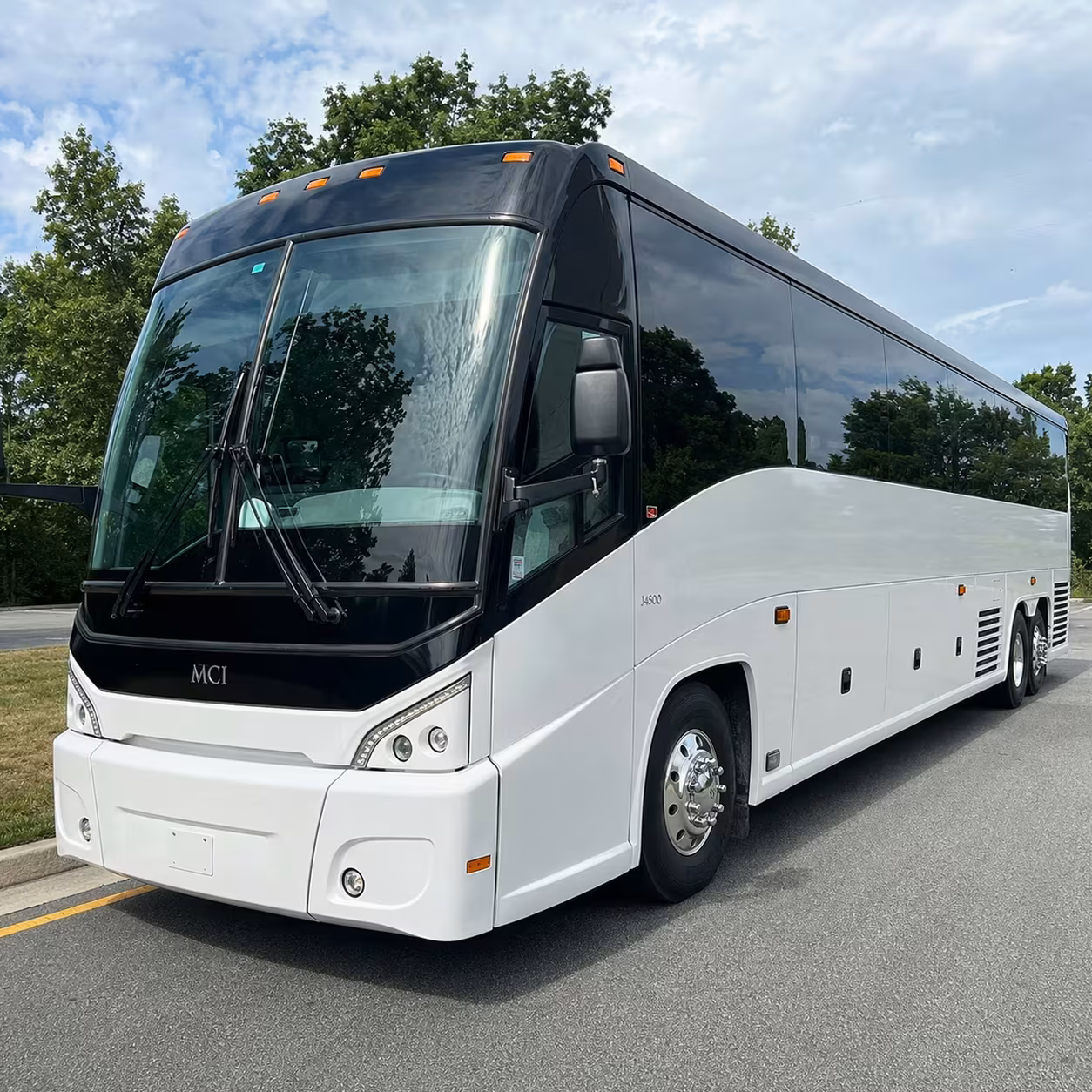 weekend worship shuttle buses for santa clarita congregations